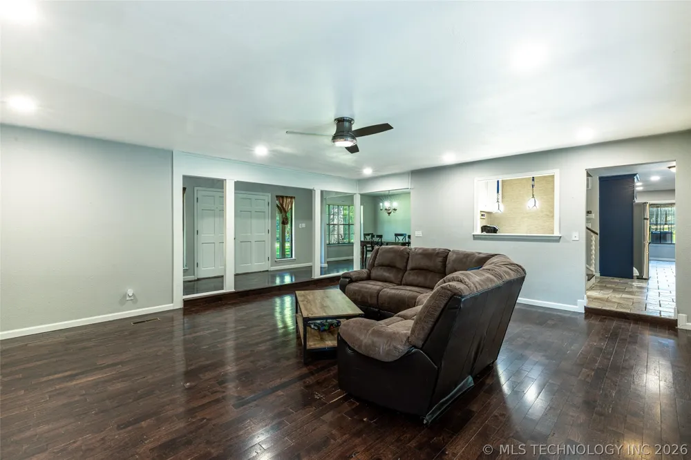 416 Timbercrest Road Catoosa, OK 74015