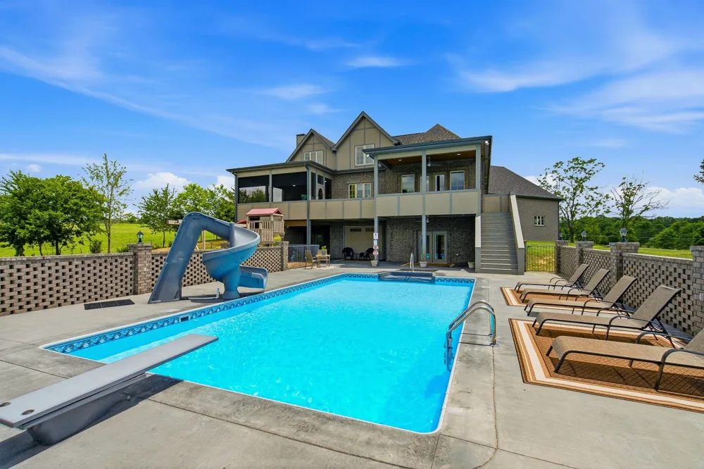 4940 Albert Fentress Rd Greenbrier, TN 37073
