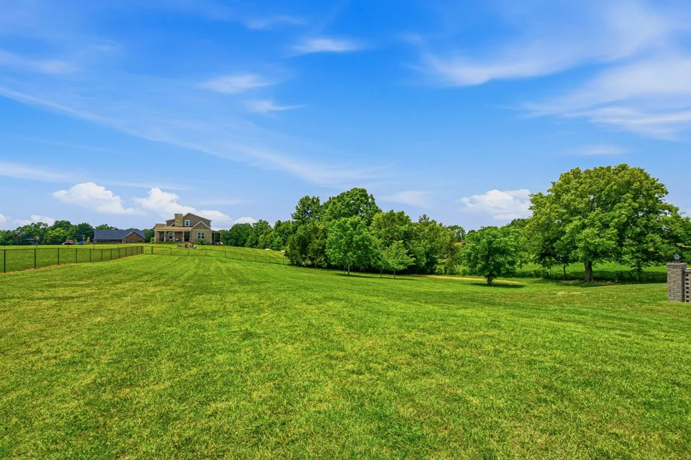 4940 Albert Fentress Rd Greenbrier, TN 37073