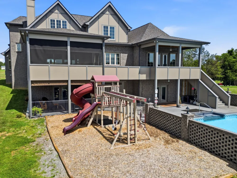 4940 Albert Fentress Rd Greenbrier, TN 37073