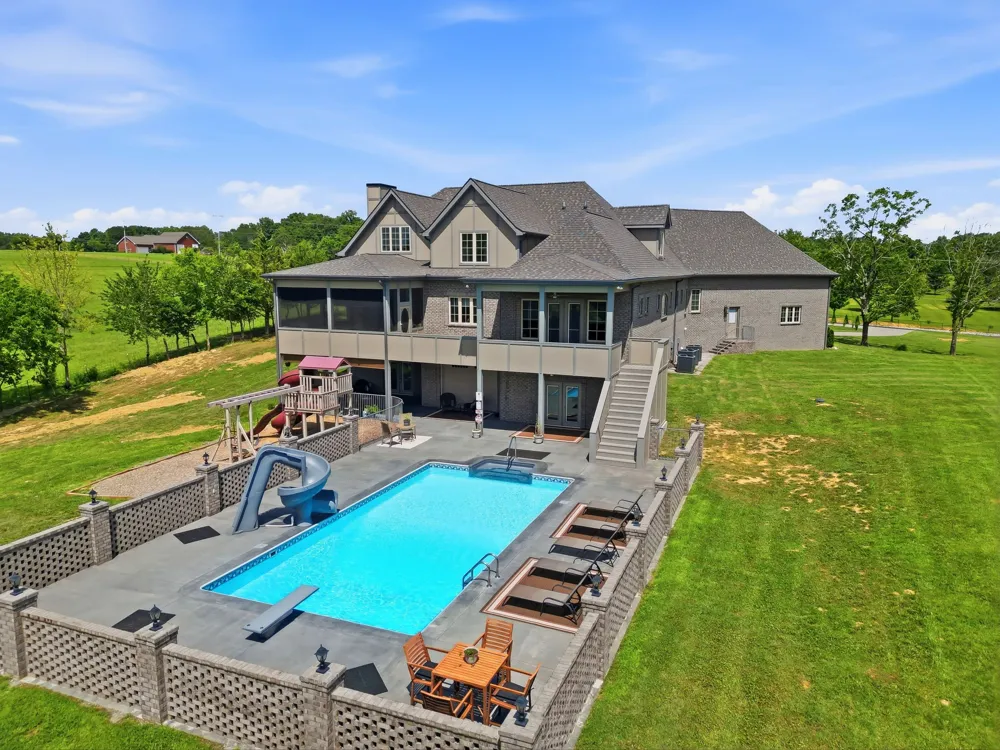 4940 Albert Fentress Rd Greenbrier, TN 37073