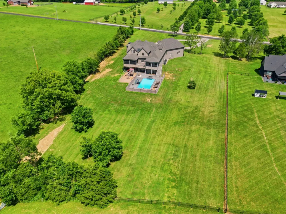 4940 Albert Fentress Rd Greenbrier, TN 37073