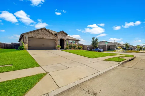739 Meadow Creek Lane