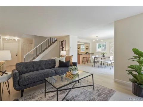 3044 S Macon Circle