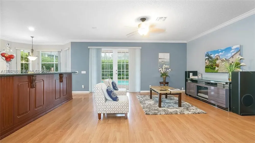 1714 Royal Grove Way #- Weston, FL 33327