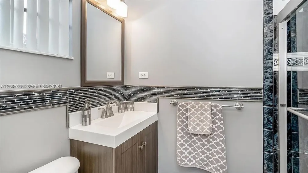 1714 Royal Grove Way #- Weston, FL 33327