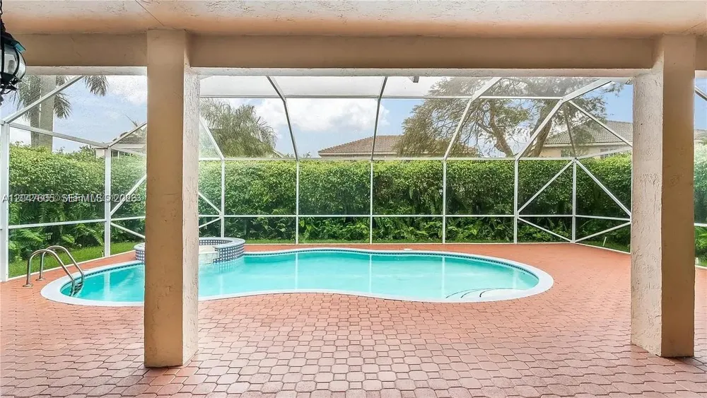 1714 Royal Grove Way #- Weston, FL 33327