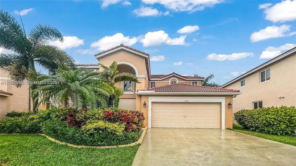 1714 Royal Grove Way #- Weston, FL 33327