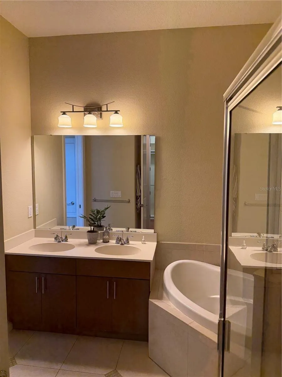 1009 ELMWOOD STREET #1009 Orlando, FL 32801