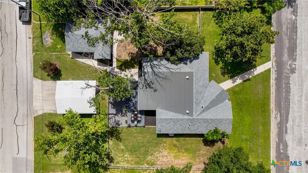 733 E Krezdorn Street Seguin, TX 78155