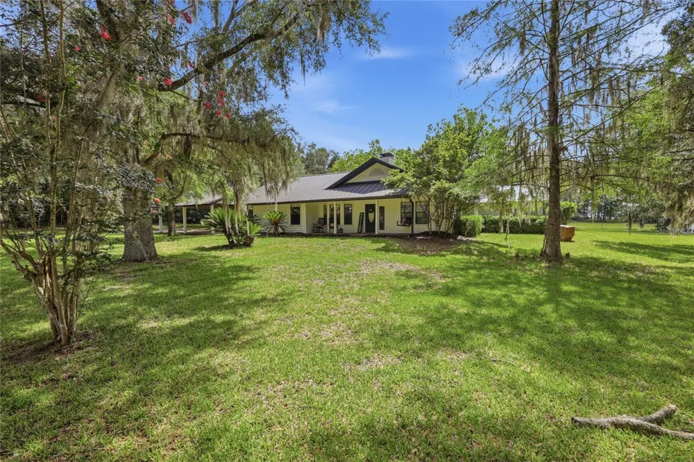 22929 E COUNTY ROAD 1474 Hawthorne, FL 32640