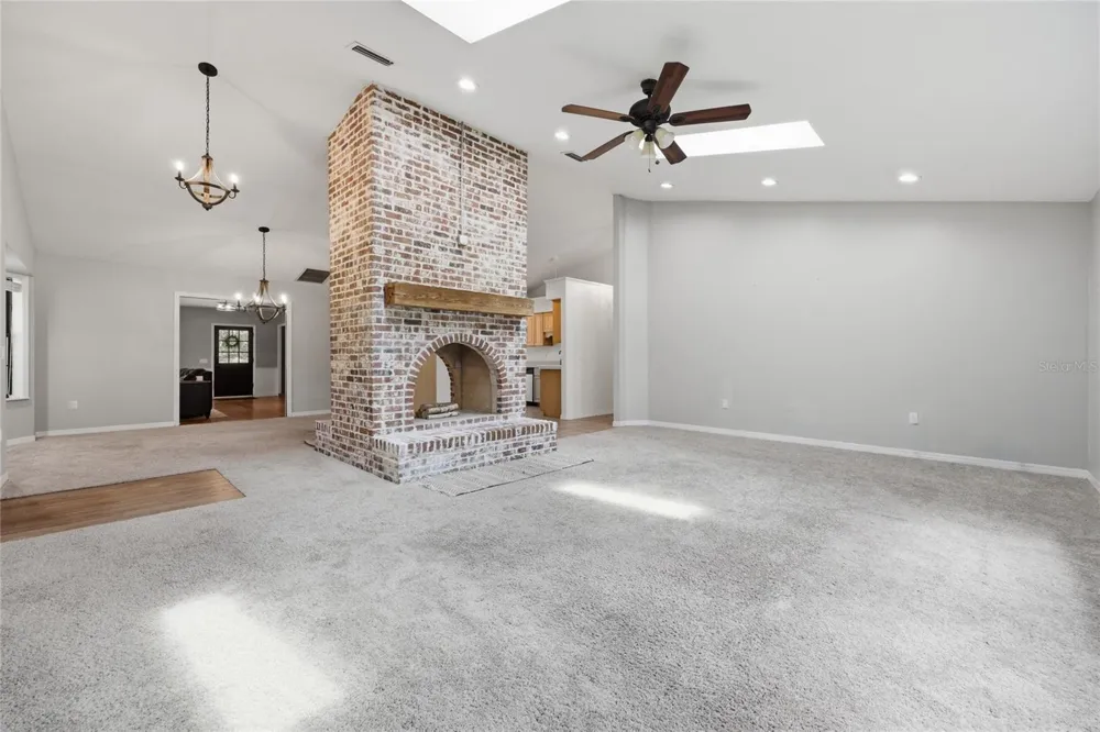 22929 E COUNTY ROAD 1474 Hawthorne, FL 32640