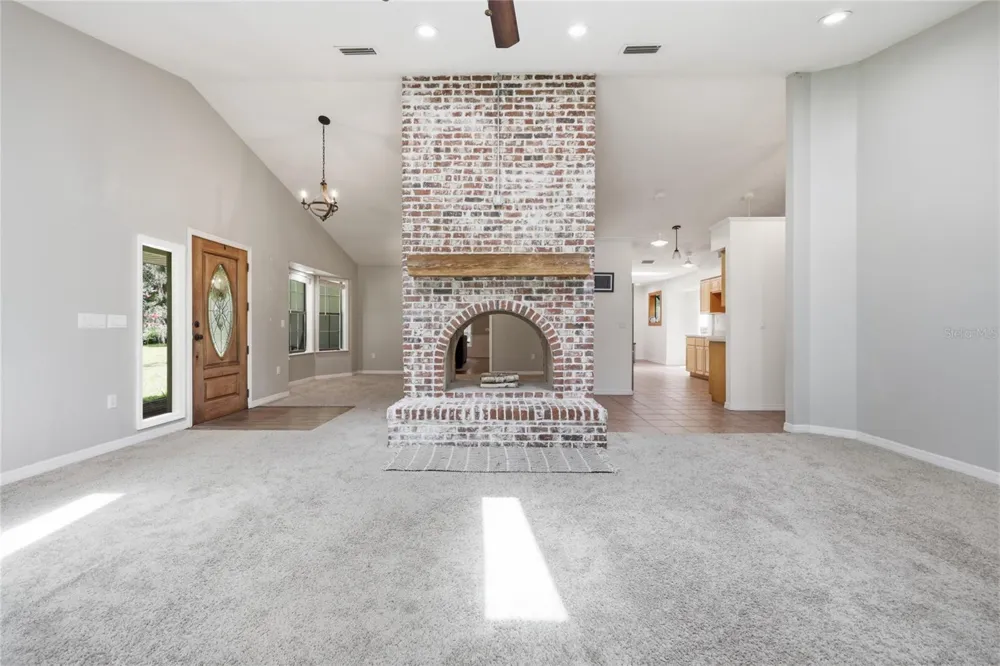 22929 E COUNTY ROAD 1474 Hawthorne, FL 32640