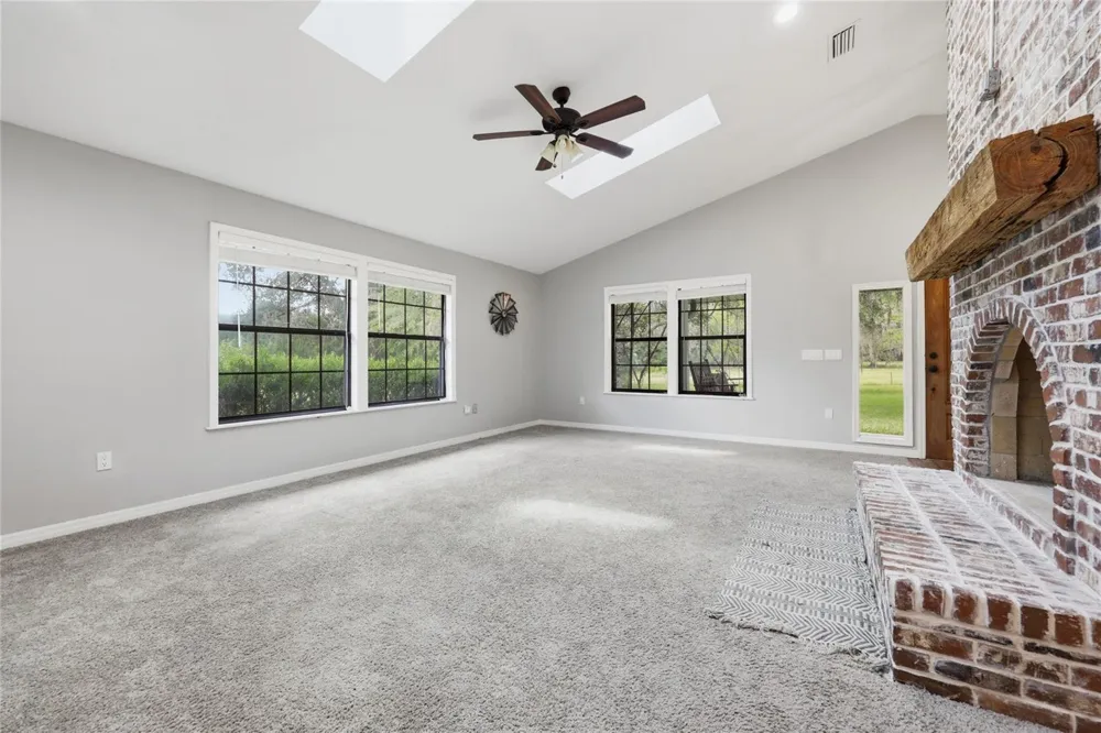 22929 E COUNTY ROAD 1474 Hawthorne, FL 32640