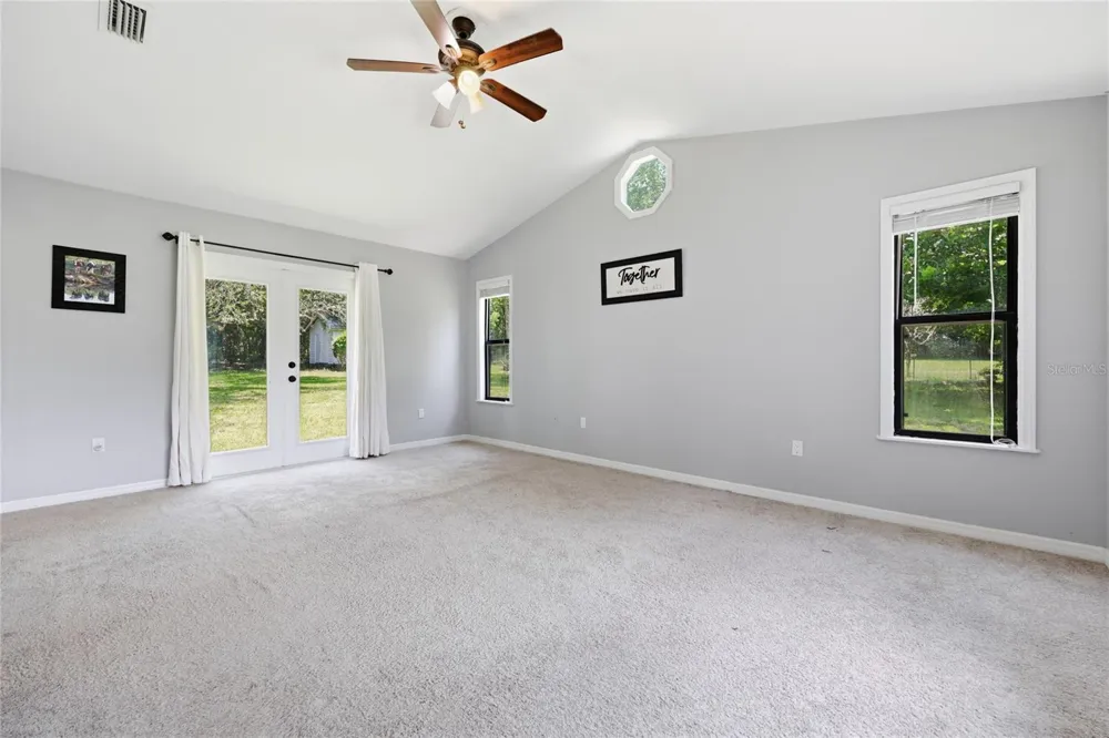 22929 E COUNTY ROAD 1474 Hawthorne, FL 32640