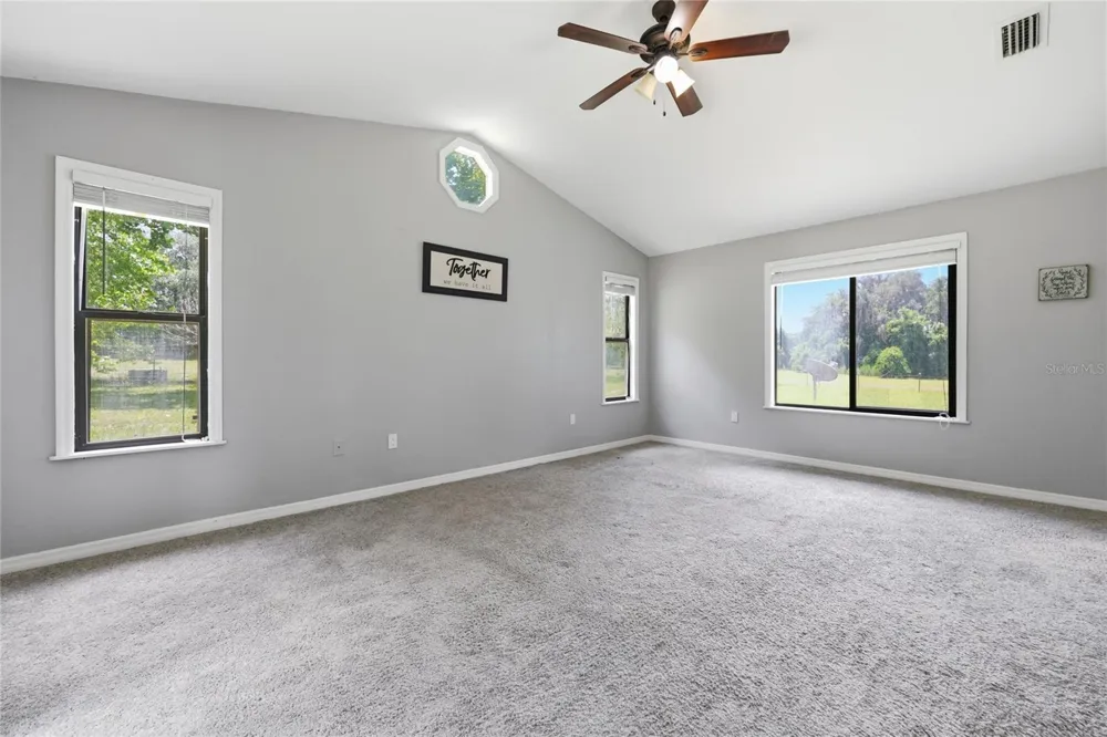22929 E COUNTY ROAD 1474 Hawthorne, FL 32640