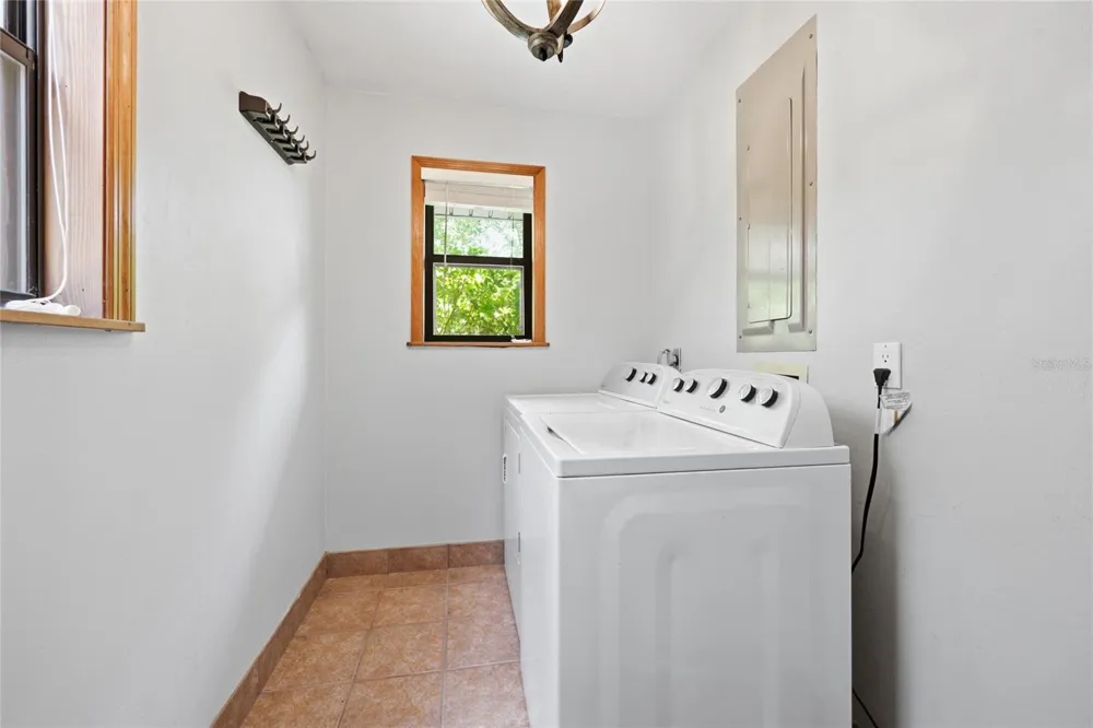 22929 E COUNTY ROAD 1474 Hawthorne, FL 32640