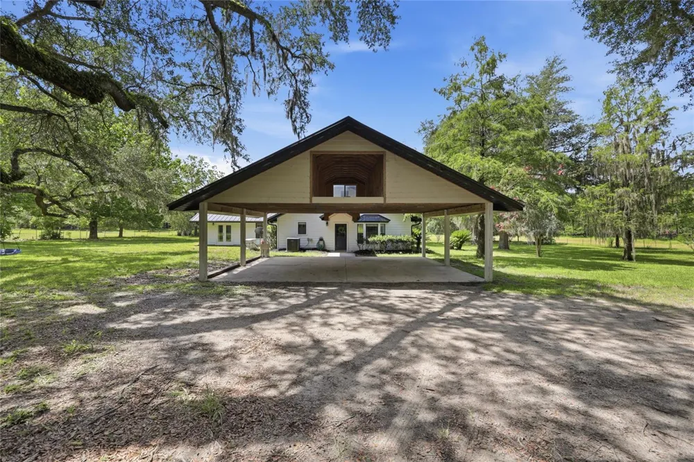 22929 E COUNTY ROAD 1474 Hawthorne, FL 32640