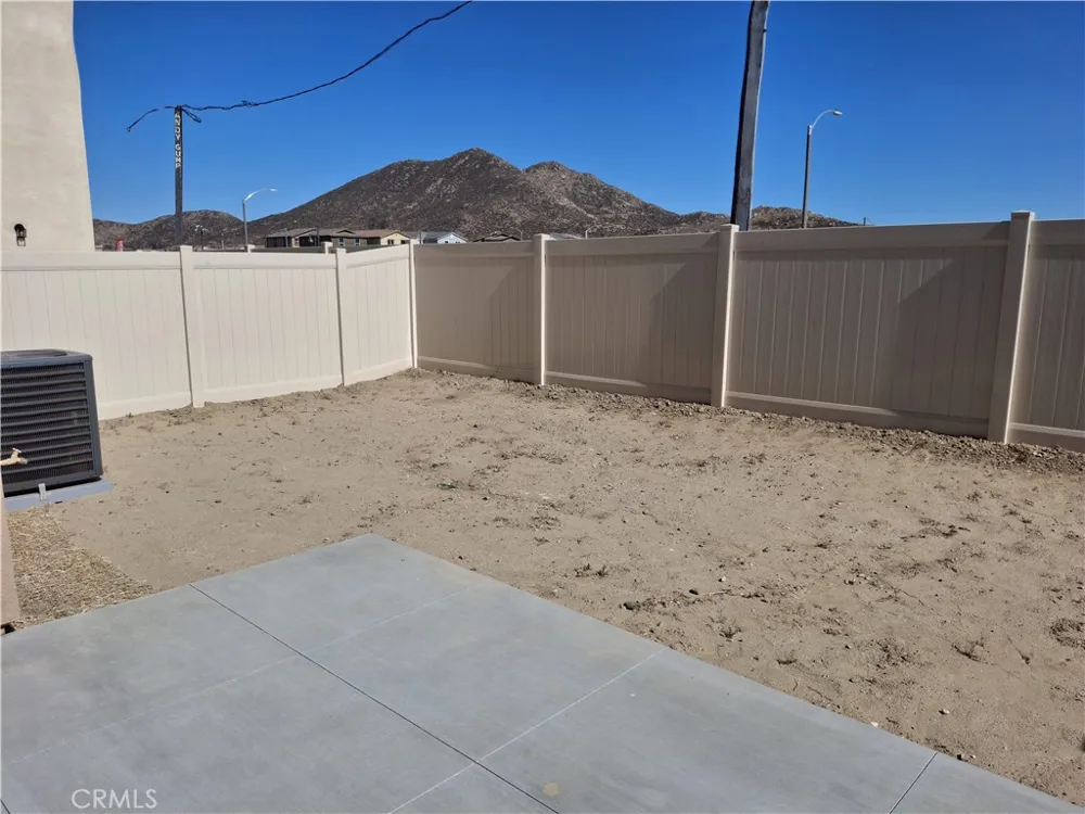 29337 Upper Creek Loop Winchester, CA 92596