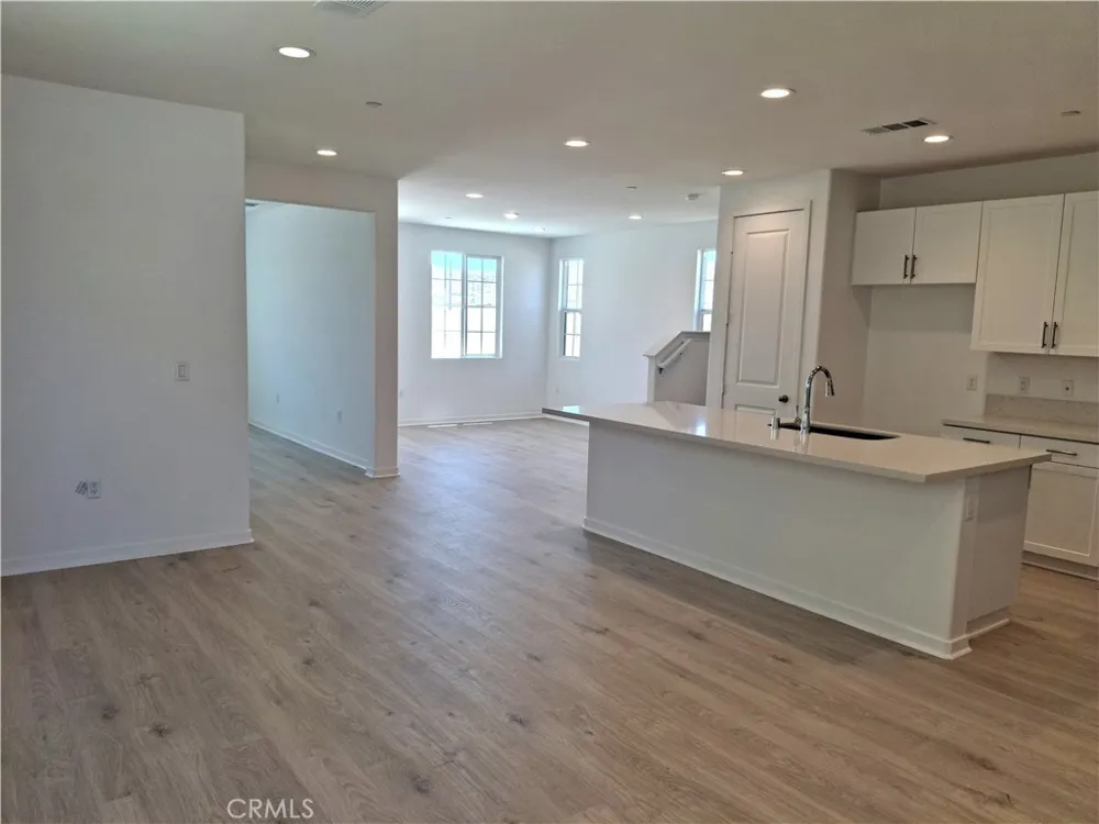 29337 Upper Creek Loop Winchester, CA 92596