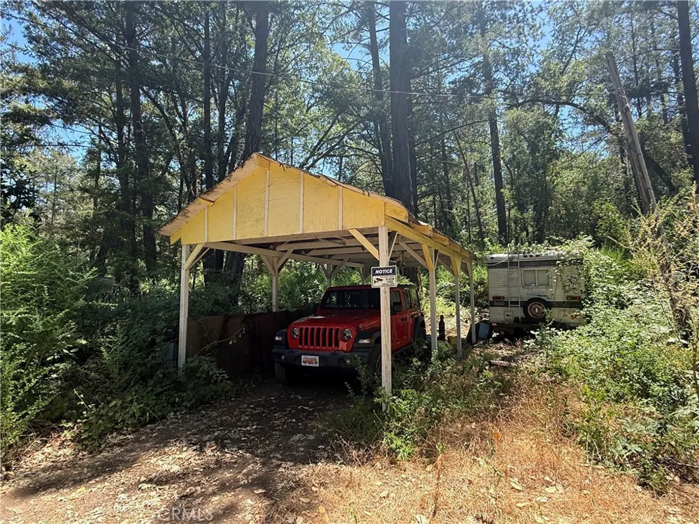 22830 Shady Grove Road Middletown, CA 95461