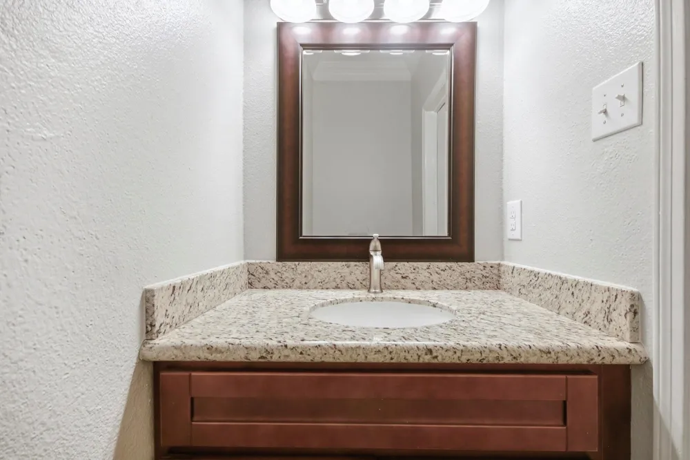 3800 Tanglewilde Street #108 Houston, TX 77063