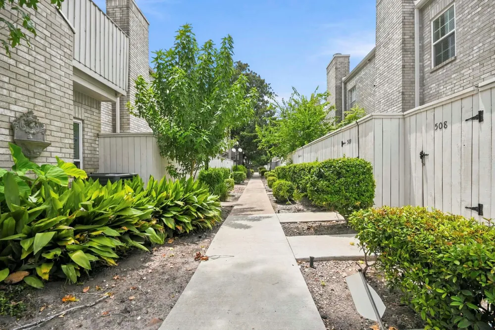 3800 Tanglewilde Street #108 Houston, TX 77063