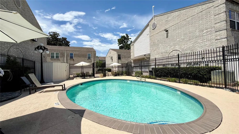 3800 Tanglewilde Street #108 Houston, TX 77063