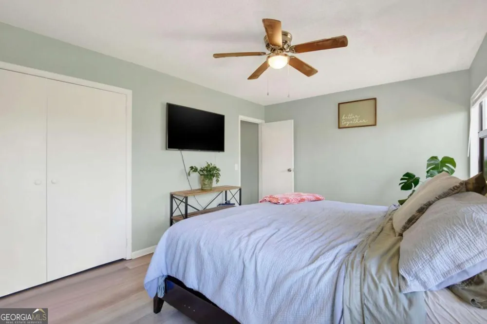 912 Pineland AVE Hinesville, GA 31313