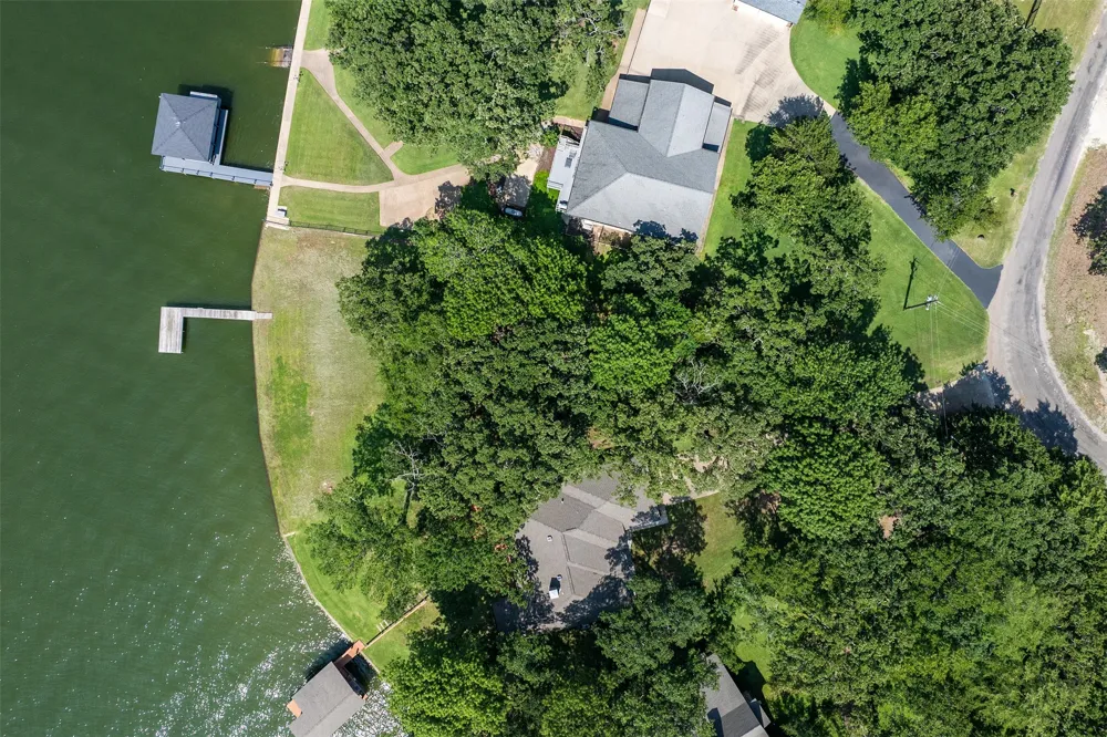 109 Lakeside Lane Streetman, TX 75859