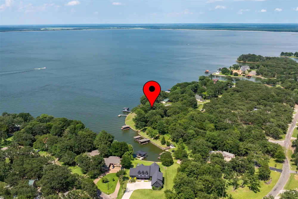 109 Lakeside Lane Streetman, TX 75859