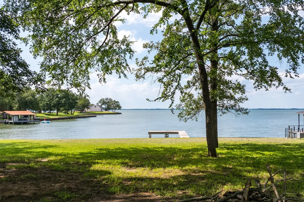 109 Lakeside Lane Streetman, TX 75859