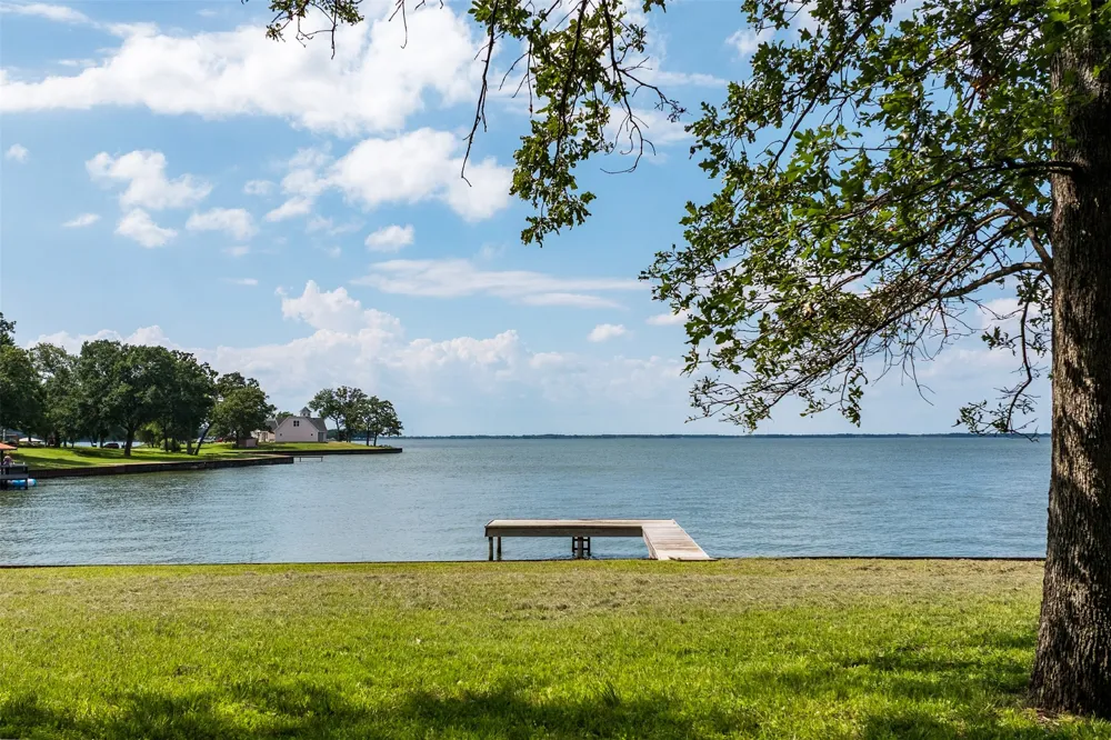 109 Lakeside Lane Streetman, TX 75859