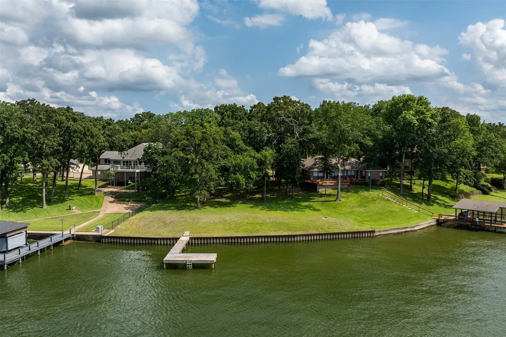 109 Lakeside Lane Streetman, TX 75859