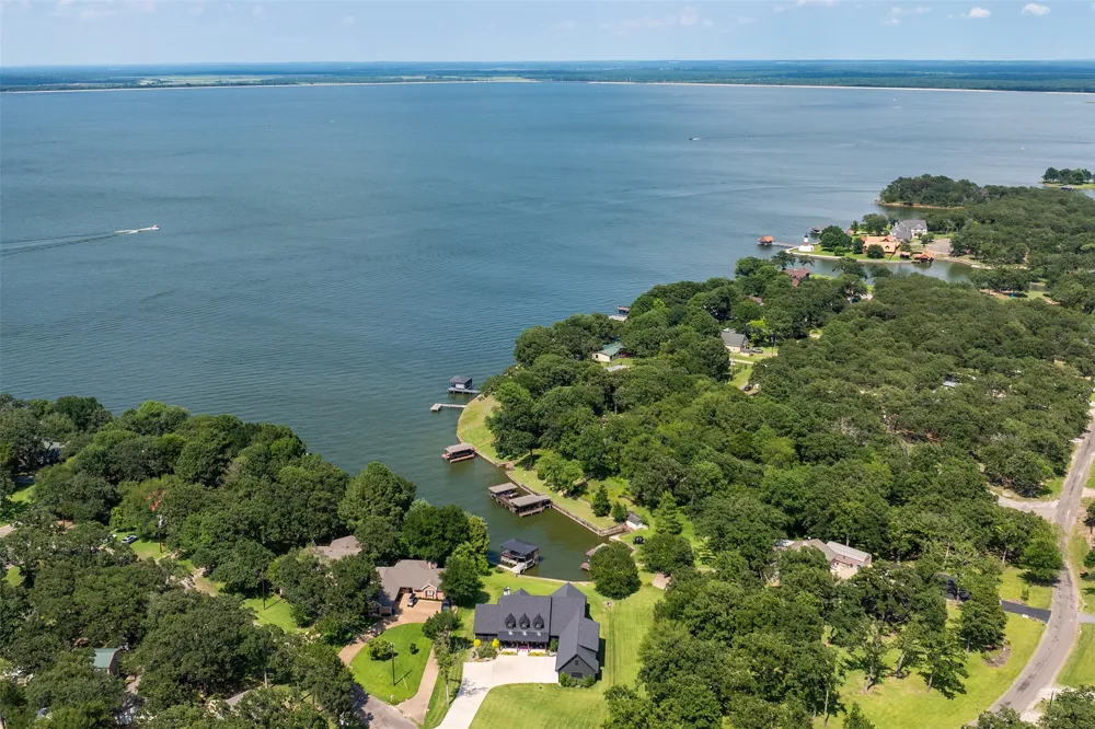 109 Lakeside Lane Streetman, TX 75859