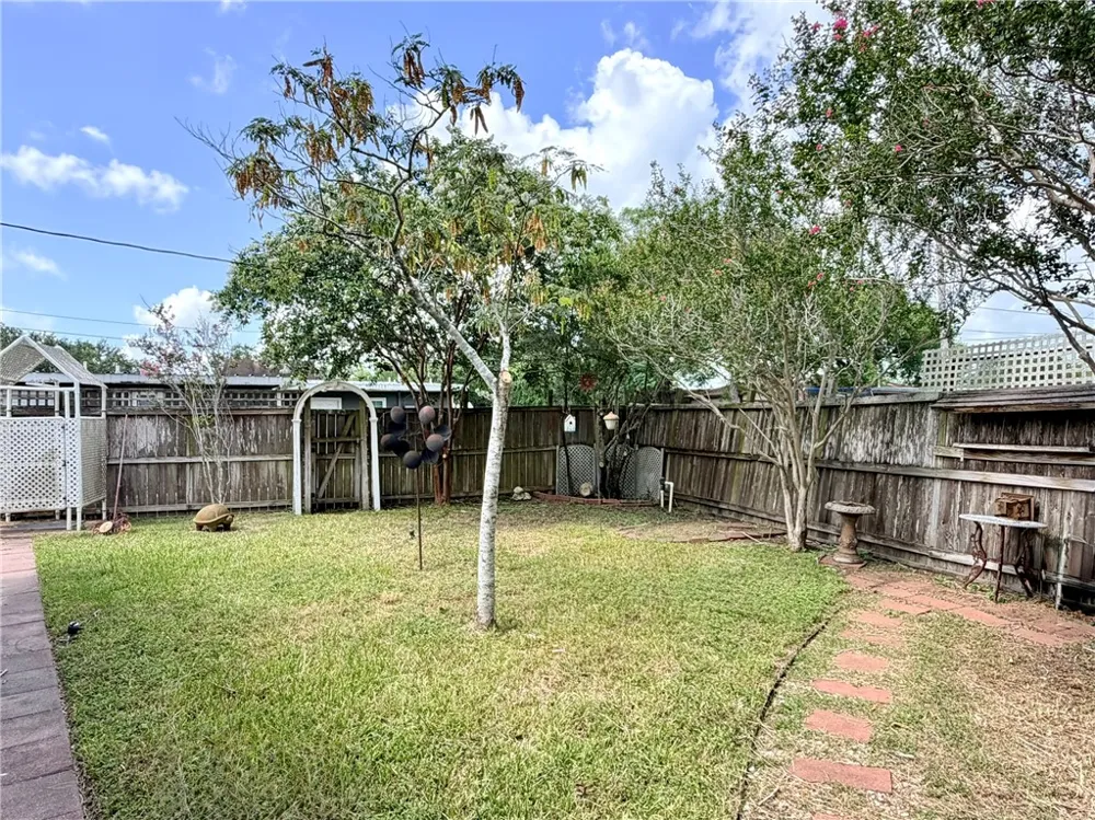 721 Santa Anita Drive Kingsville, TX 78363