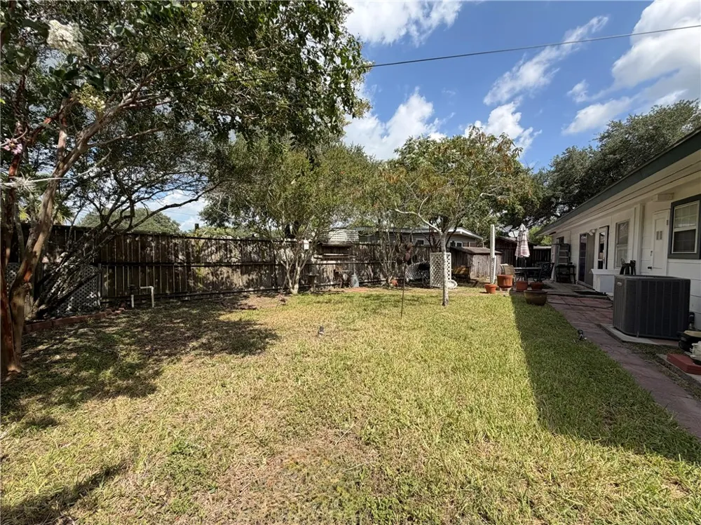 721 Santa Anita Drive Kingsville, TX 78363
