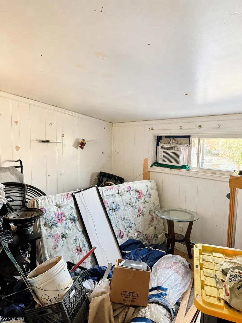 26148 Lamour Street Harrison Charter Township, MI 48045