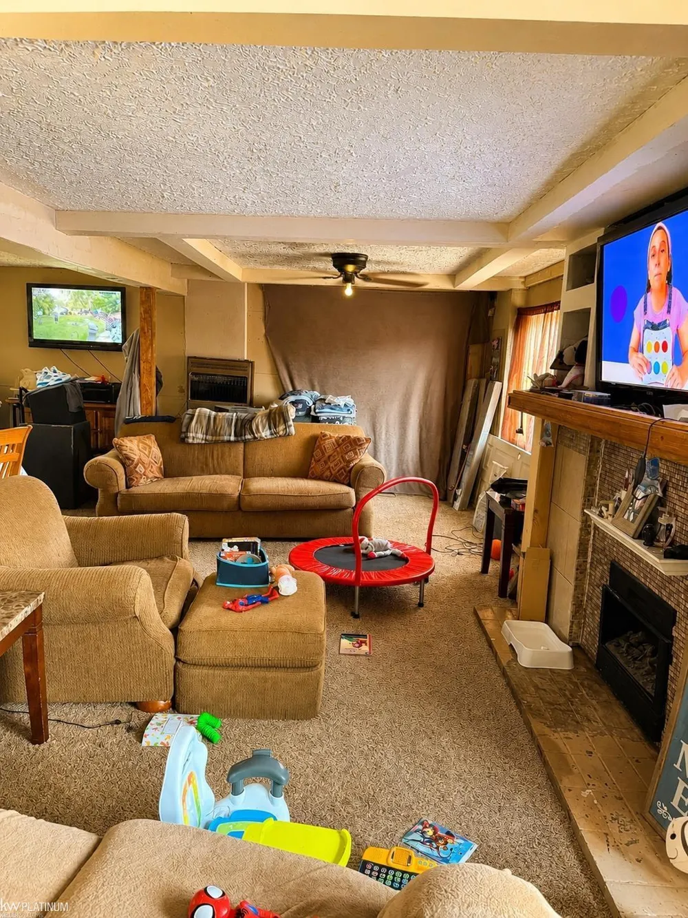 26148 Lamour Street Harrison Charter Township, MI 48045