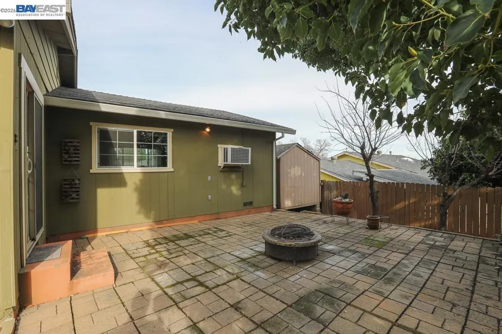 3345 Oakwood Place Redding, CA 96001