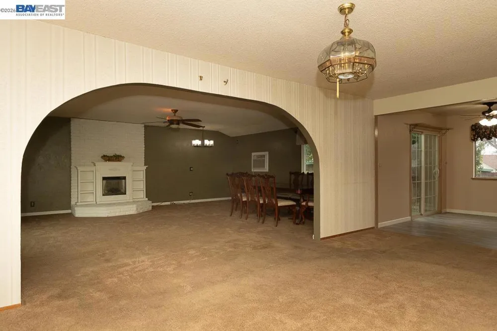 3345 Oakwood Place Redding, CA 96001