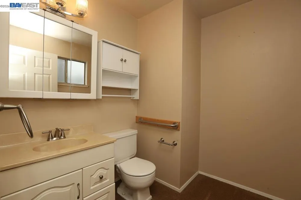 3345 Oakwood Place Redding, CA 96001