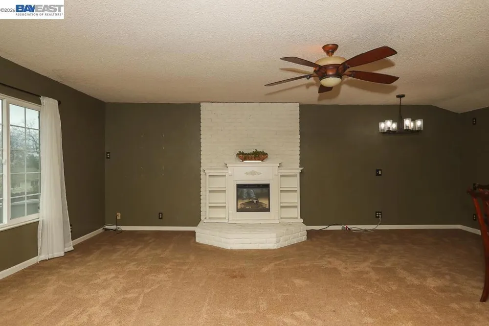 3345 Oakwood Place Redding, CA 96001