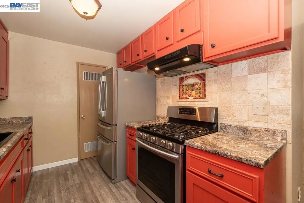 3345 Oakwood Place Redding, CA 96001