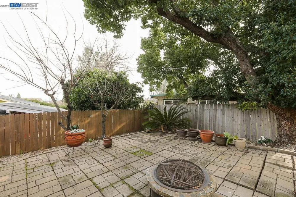 3345 Oakwood Place Redding, CA 96001
