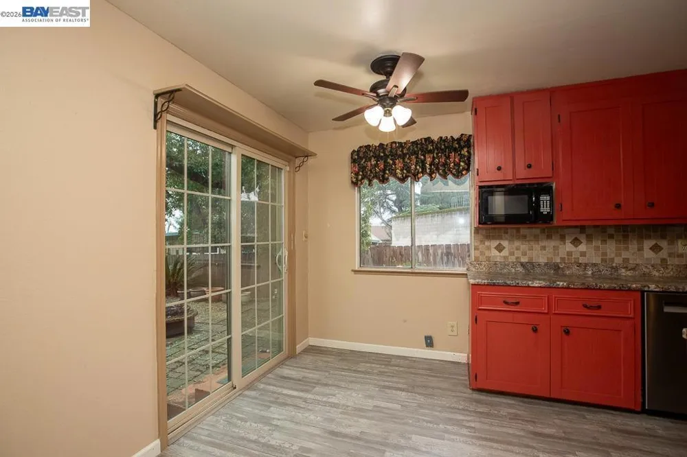 3345 Oakwood Place Redding, CA 96001