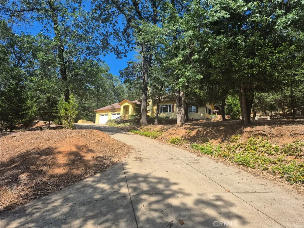 14274 Regina Way Cobb, CA 95426