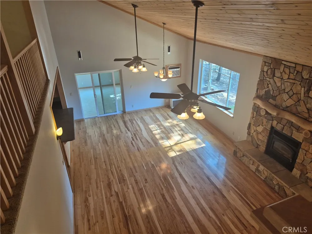 14274 Regina Way Cobb, CA 95426