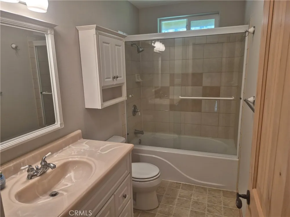 14274 Regina Way Cobb, CA 95426