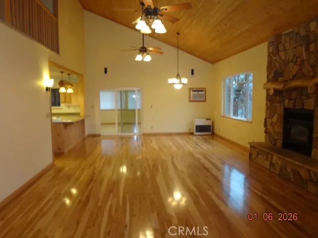 14274 Regina Way Cobb, CA 95426